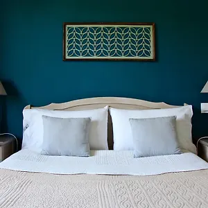 2* Hotel Les Oliviers